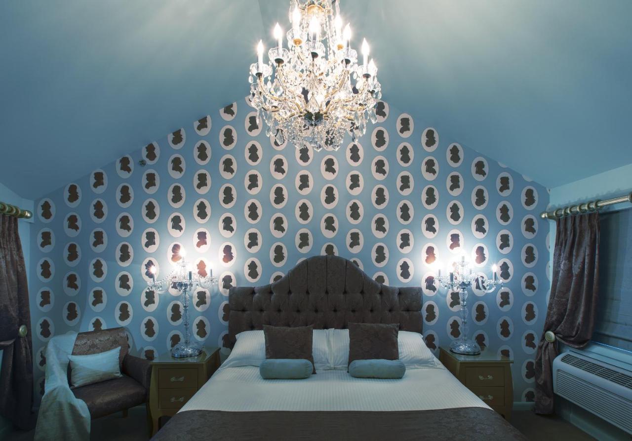The Hotel 5*