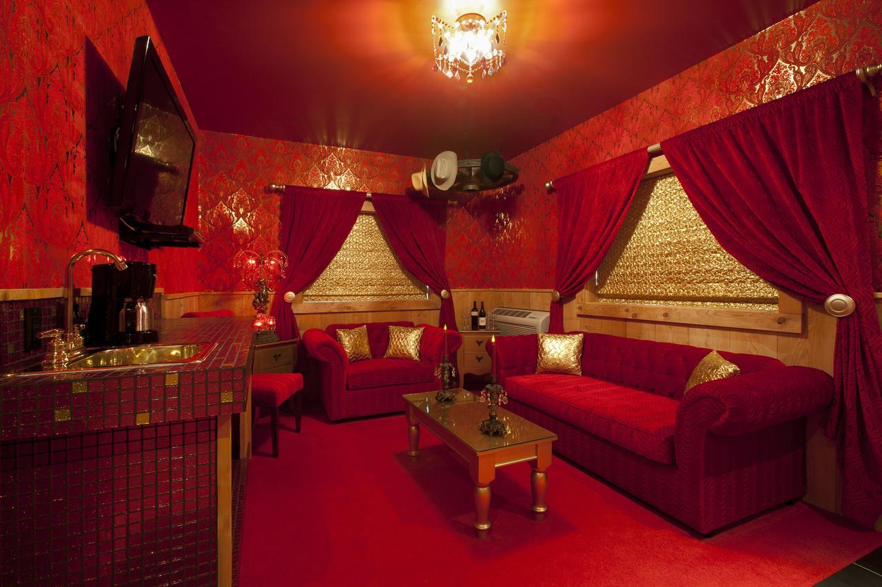 Hotel The 5*