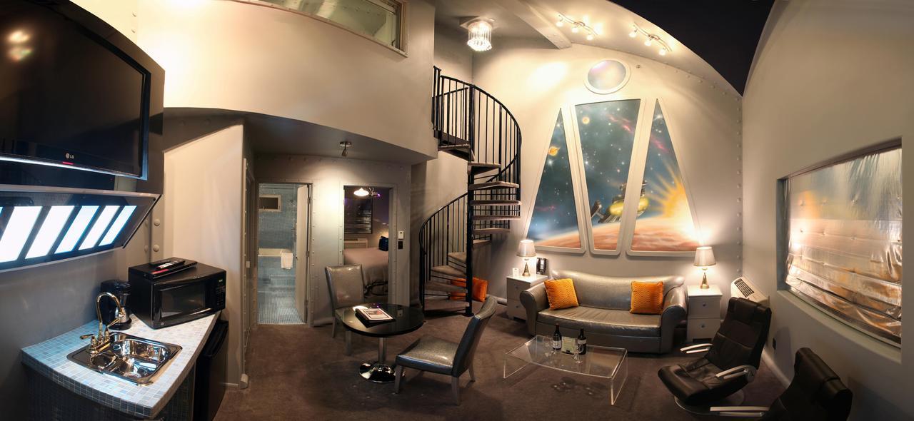 The Hotel Roxbury