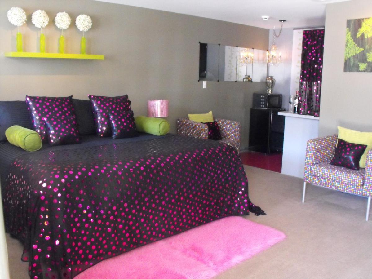 The 5* Roxbury